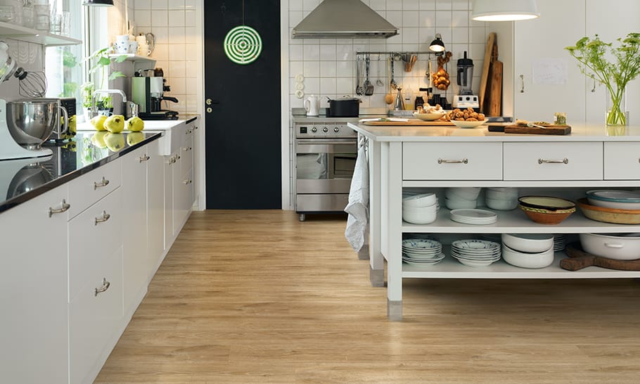 Pergo-Vinylbodenbelag in einer Küche